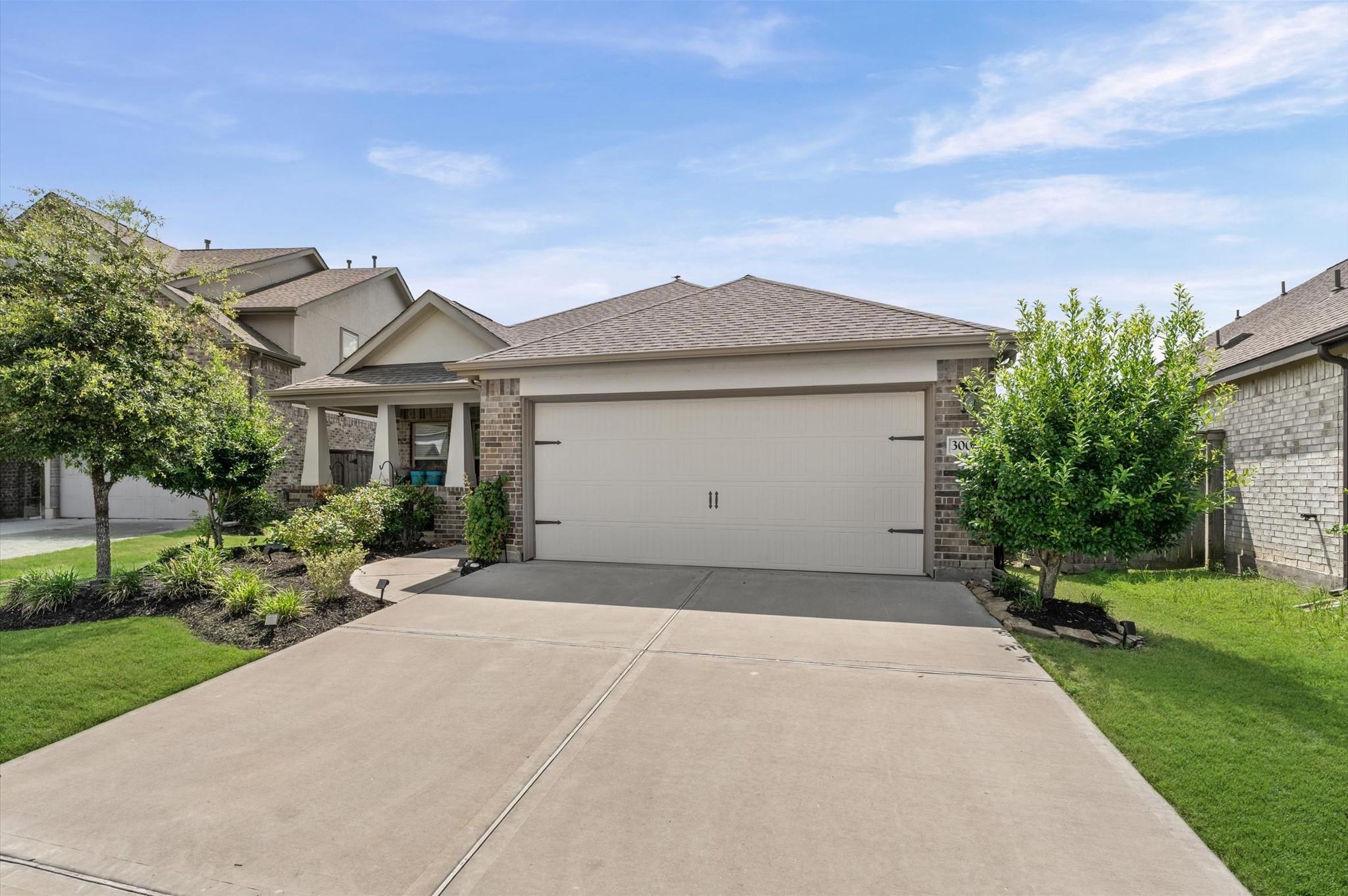 3007 Azalea Point
