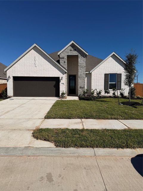 Photo of 731 Blue Stone Drive, Beasley, TX 77417 (MLS # 26688332)