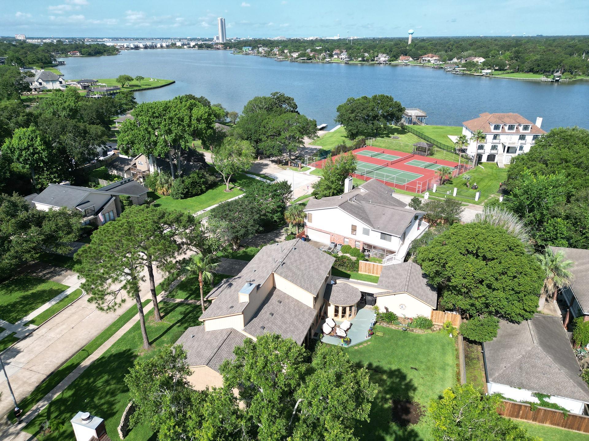 307 Crestwood Drive