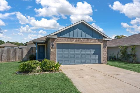 Photo of 12912 Lake Conroe Bay Road, Willis, TX 77318 (MLS # 79611010) Photo of 12912 Lake Conroe Bay Road, Willis, TX 77318 (MLS # 79611010)