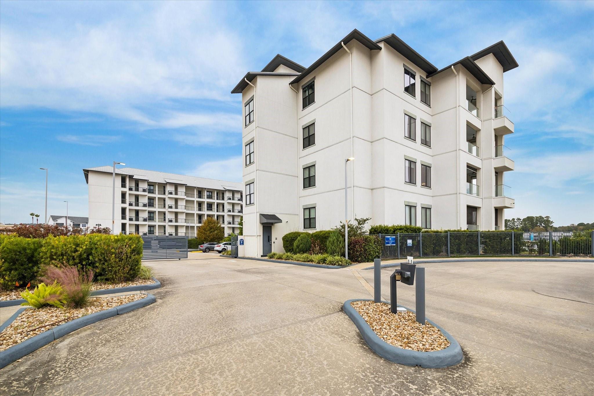 199 Waterpoint Court 214