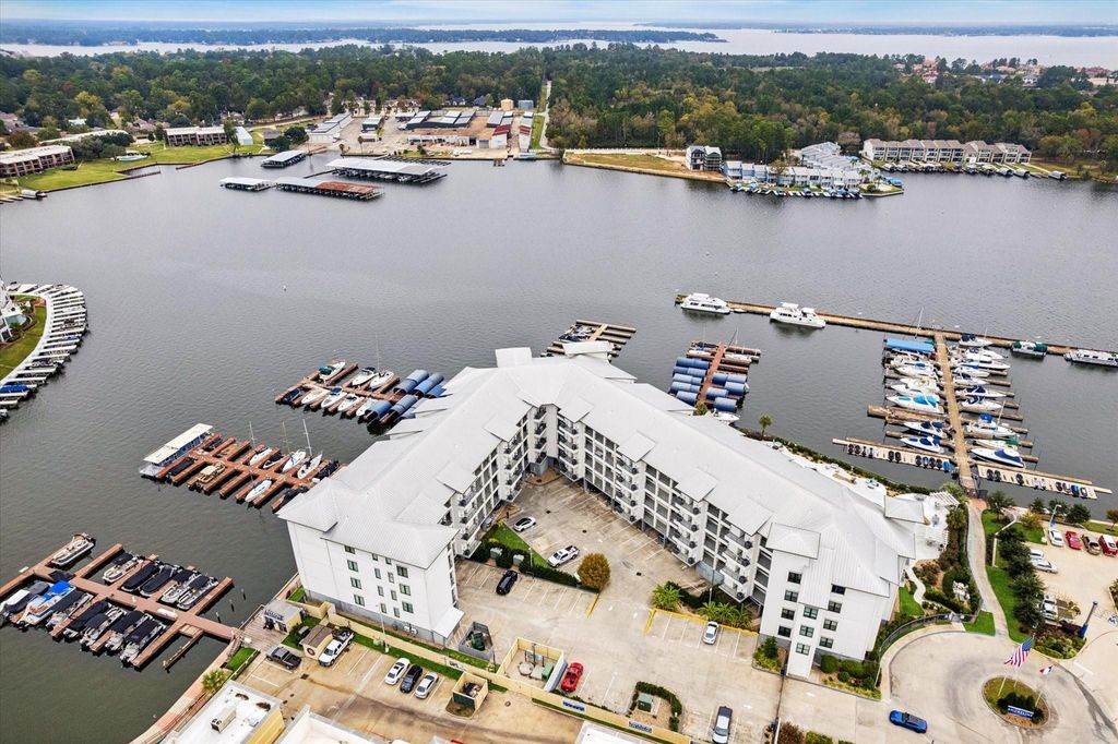 Photo of 199 Waterpoint Court #214, Conroe, TX 77356 (MLS # 2336585)