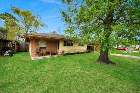 Photo of 2806 Oak Drive, Dickinson, TX 77539 (MLS # 57820784)