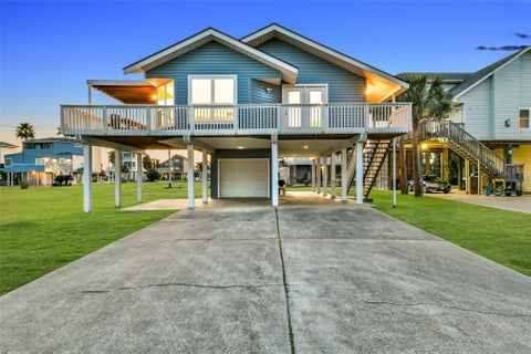 Photo of 4123 Pelican Lane, Galveston, TX 77554 (MLS # 46072185)
