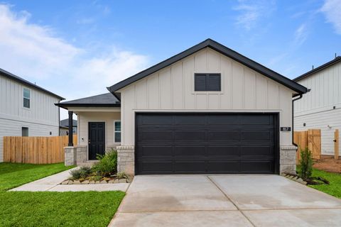 Photo of 817 High Mesa Ln, Montgomery, TX 77356 (MLS # 93221536)