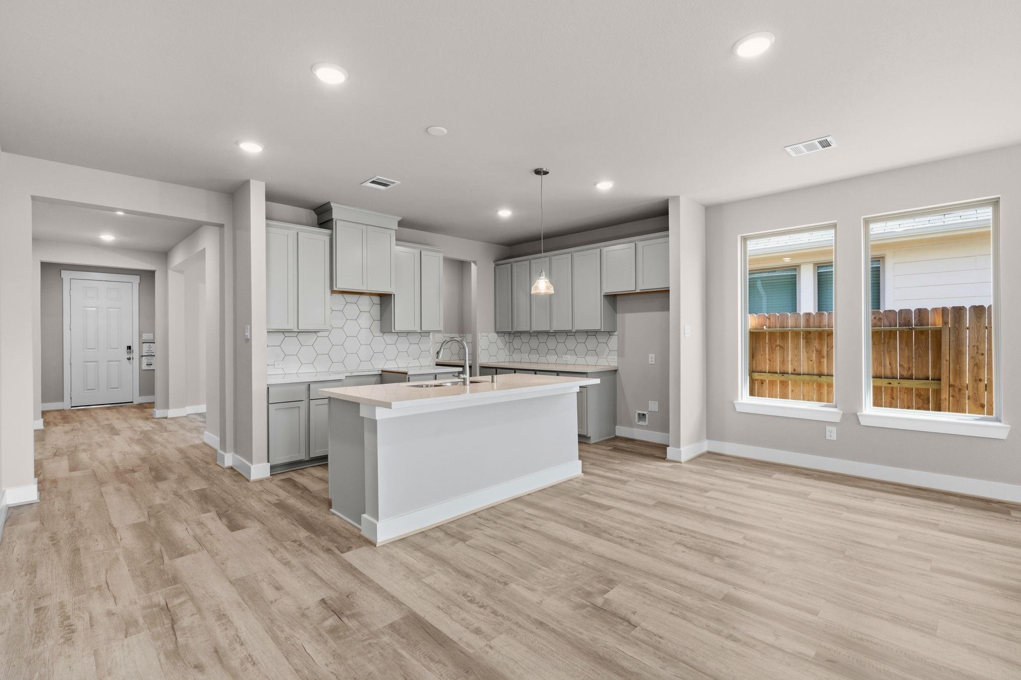 4542 Blue Mountain Laurel Street