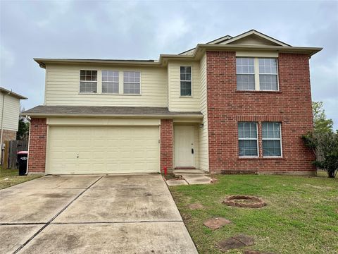 Photo of 17002 Irish Oaks Court, Houston, TX 77083 (MLS # 31765877)
