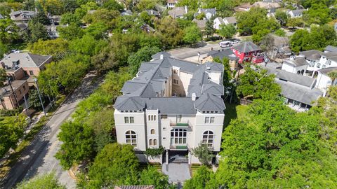 Tiny photo for 2086 Brentwood Drive, Houston, TX 77019 (MLS # 51870066)