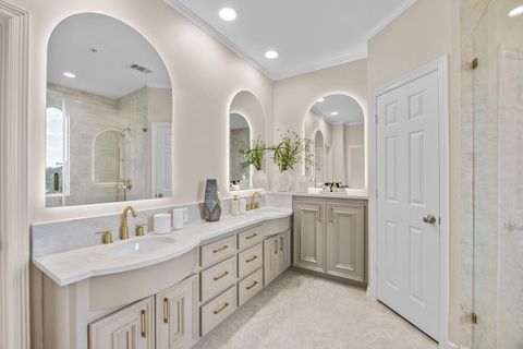 Tiny photo for 2086 Brentwood Drive, Houston, TX 77019 (MLS # 51870066)