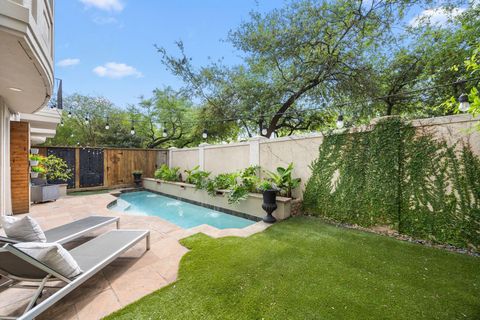 Tiny photo for 2086 Brentwood Drive, Houston, TX 77019 (MLS # 51870066)