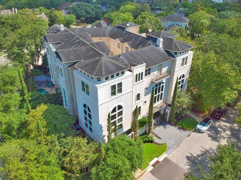 Photo of 2086 Brentwood Drive, Houston, TX 77019 (MLS # 51870066)