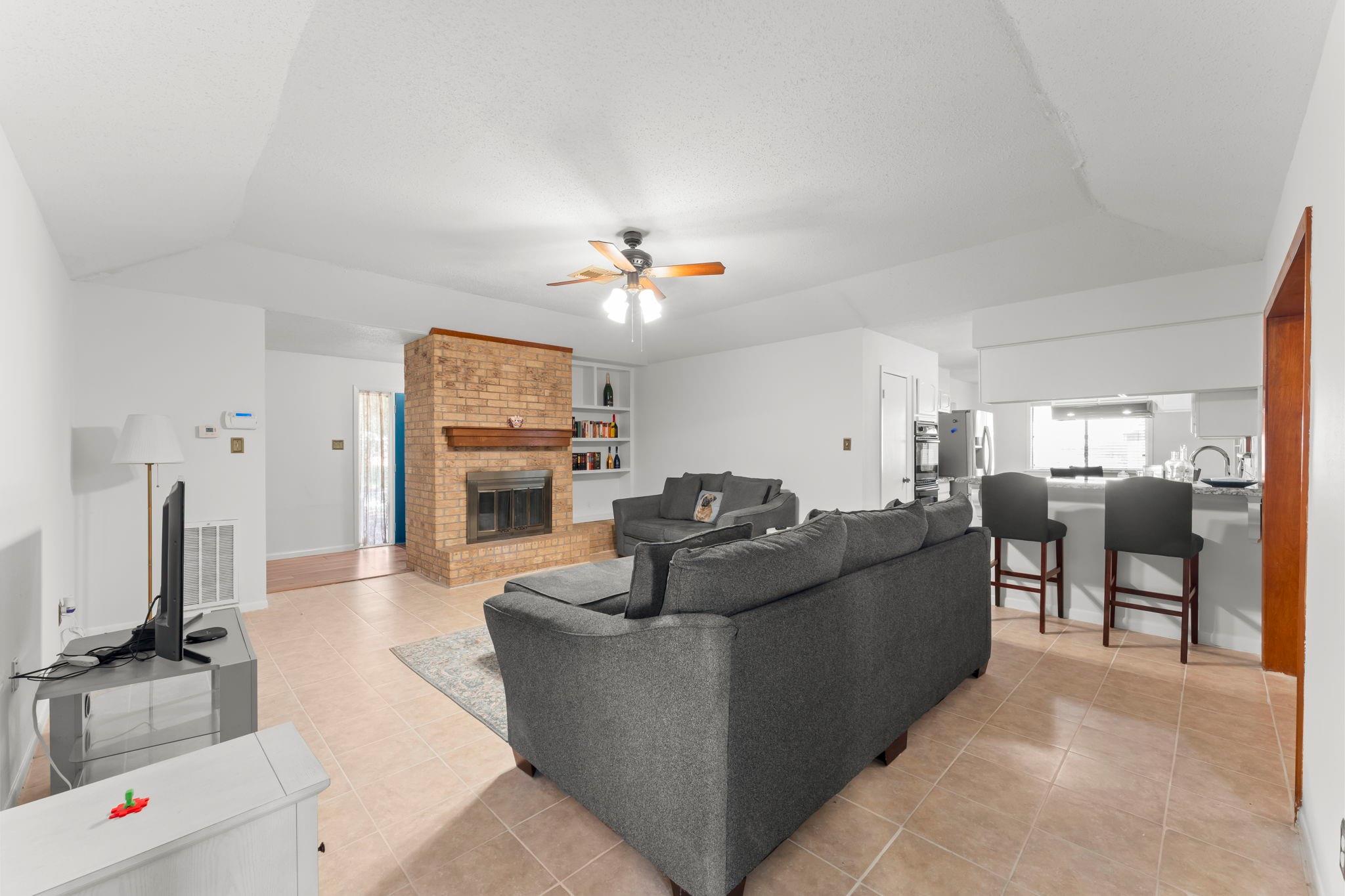 6103 Sunnygate Drive