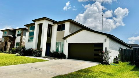 Photo of 3539 Joshua Grove Lane, Missouri City, TX 77459 (MLS # 77446900)