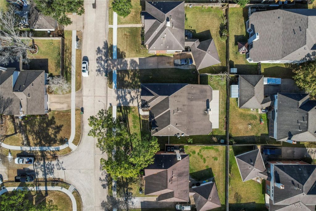 Photo of 2405 Evergreen Drive, Pearland, TX 77581 (MLS # 29984605)