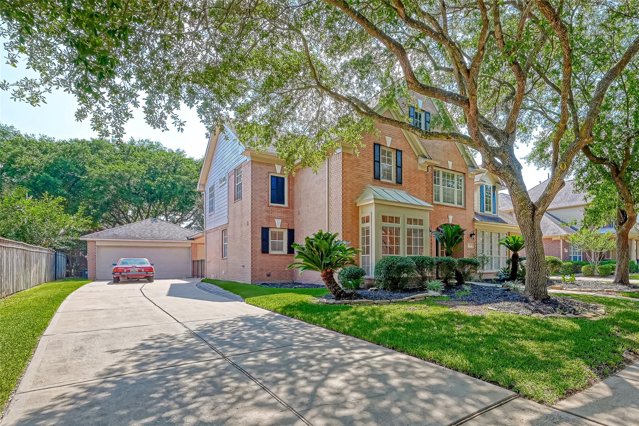 18 Turtle Creek Manor