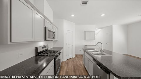 Photo of 5450 Pinetree Crescent Lane, Spring, TX 77373 (MLS # 80498302)