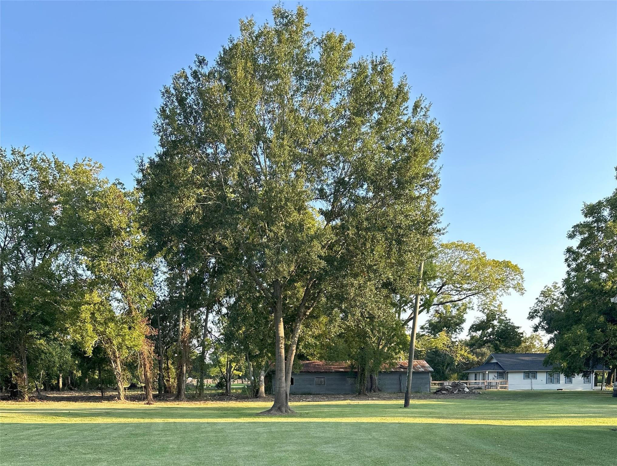 4022 Crosby Cedar Bayou Road