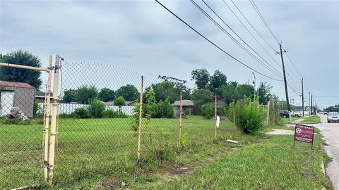 Photo of 1916 Peachwood Drive, Pasadena, TX 77502 (MLS # 89836638)