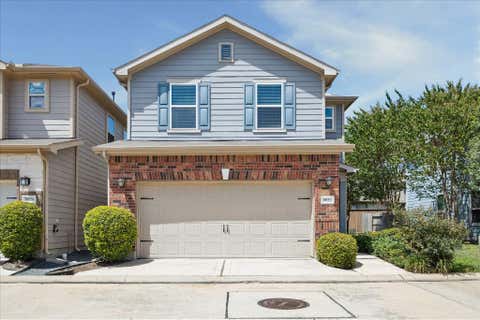 Photo of 8922 Hollister Commons Lane, Houston, TX 77080 (MLS # 40802061)