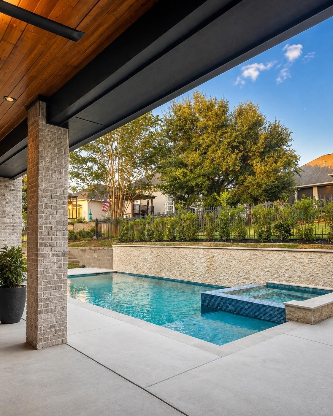14 Brookwood