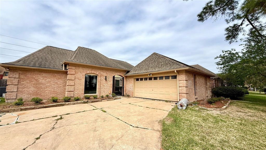 Photo of 14834 Charlmont Drive, Houston, TX 77083 (MLS # 71752615)