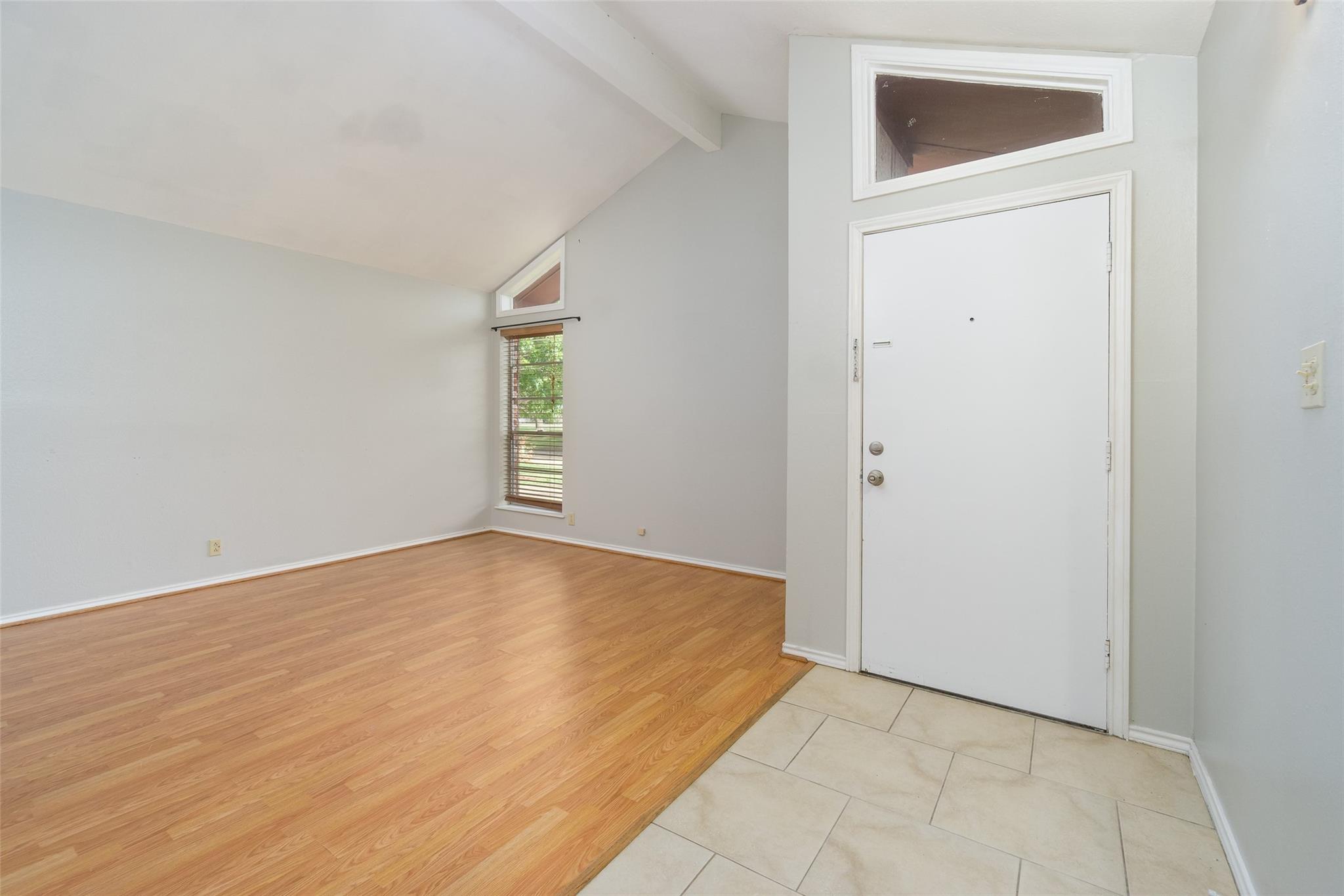 2119 Williamsburg Court S