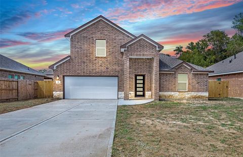 Photo of 322 Carlos Leal Drive, Dayton, TX 77535 (MLS # 98735297)