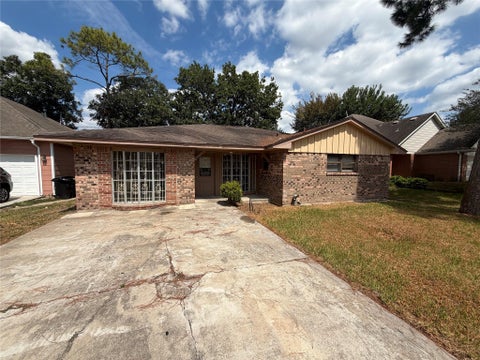 Photo of 5201 Jezebel Street, Houston, TX 77033 (MLS # 64949595)