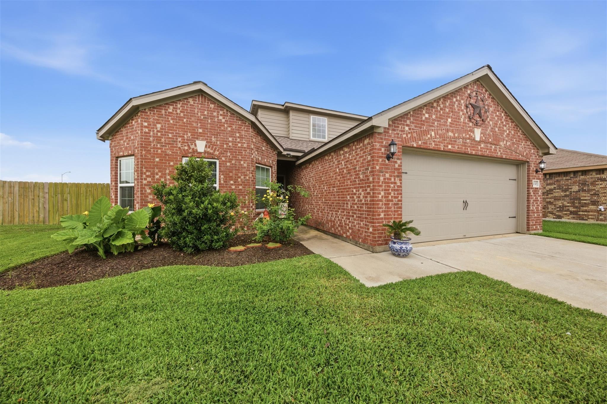 1130 Hinged Opal Drive