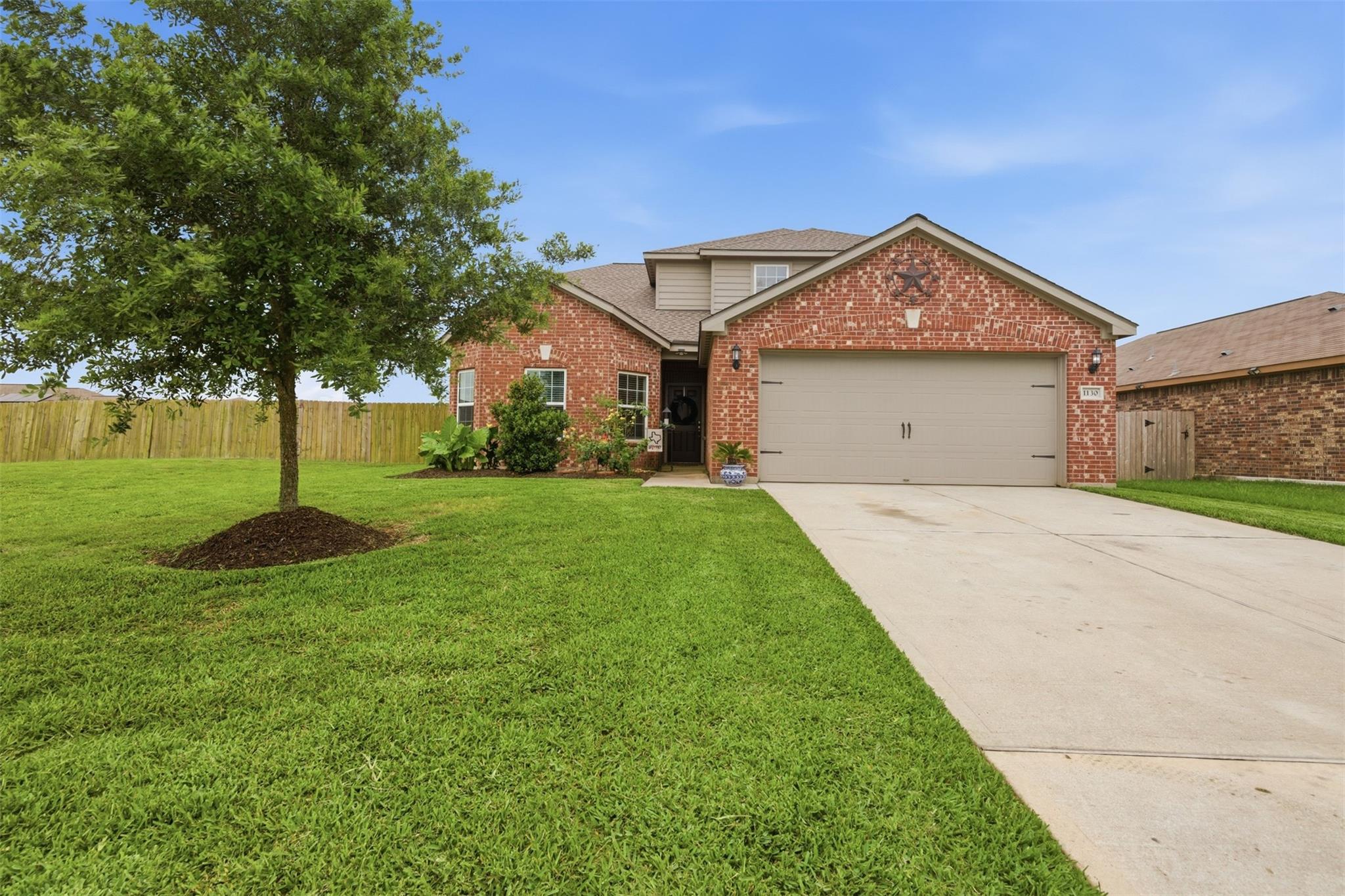 1130 Hinged Opal Drive