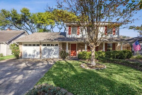 Photo of 12826 Westmere Drive, Houston, TX 77077 (MLS # 4826566)