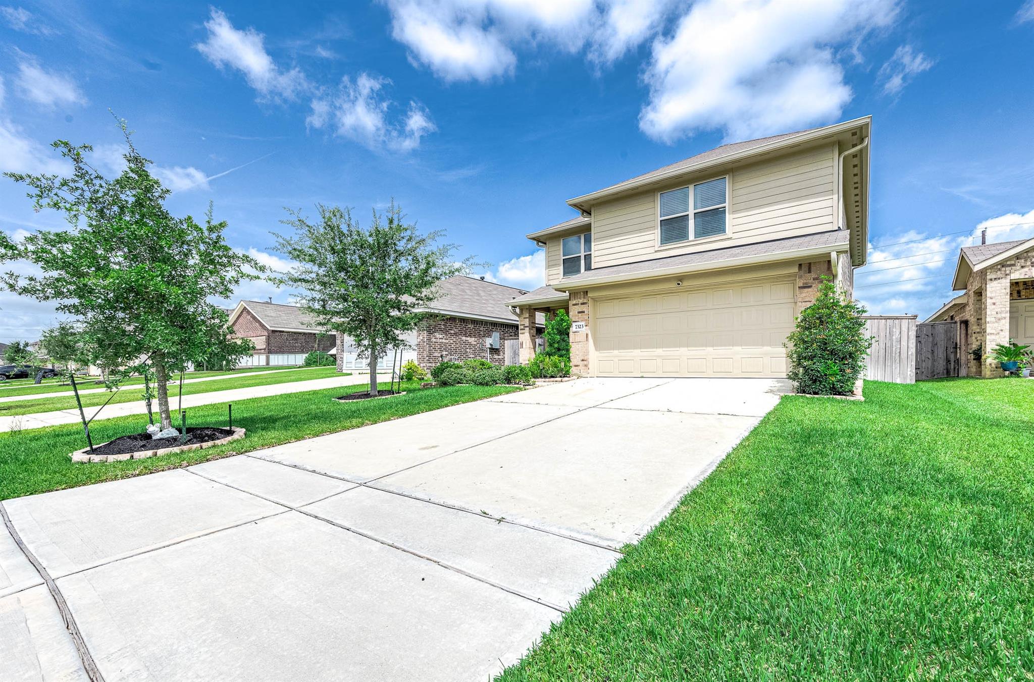 7323 Gorrion Drive