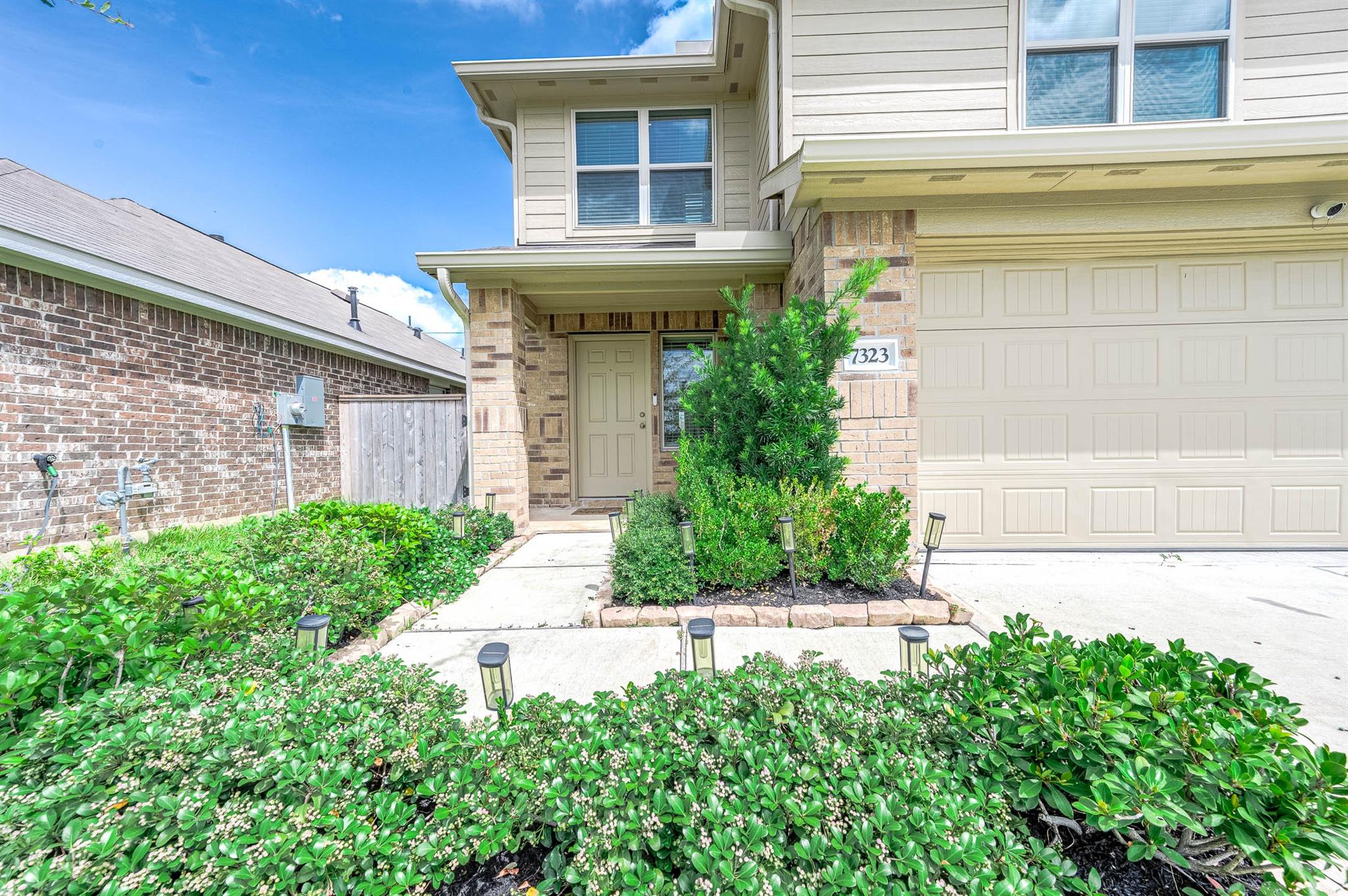 7323 Gorrion Drive