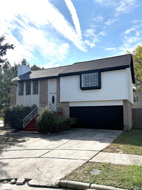 Photo of 8619 Hazy Meadow Lane, Houston, TX 77040 (MLS # 93139778)