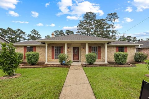 Photo of 1370 Shakespeare Drive, Beaumont, TX 77706 (MLS # 54763401)