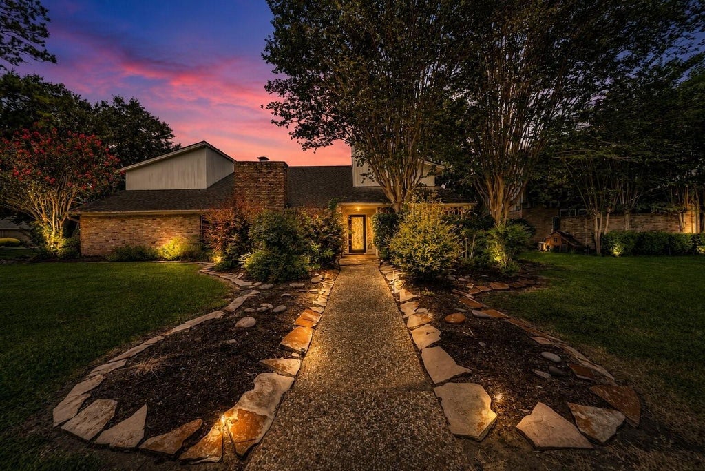 Photo of 3162 Bonney Briar Drive, Missouri City, TX 77459 (MLS # 75334411)