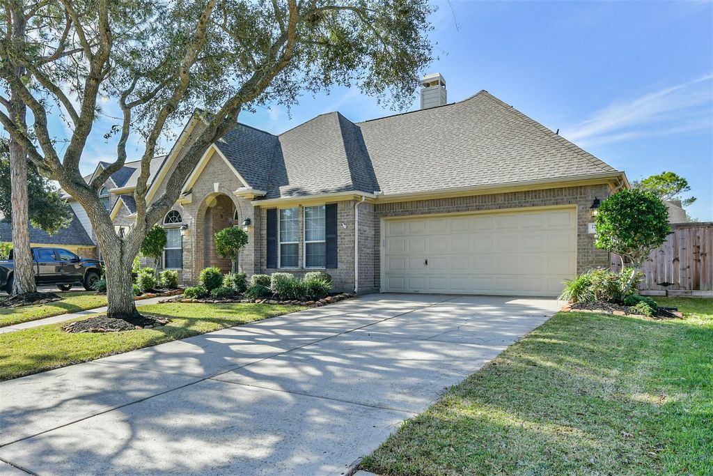 Photo of 1712 Hidden Brook Lane, League City, TX 77573 (MLS # 35674877)