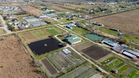 Photo of 7954 County Road 121, Rosharon, TX 77583 (MLS # 45826306)