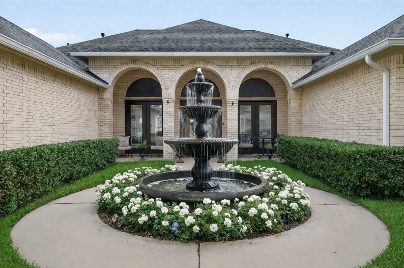 31810 Edgewater Drive