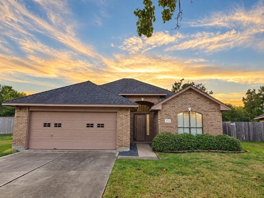 234 MANGO ST, LAKE JACKSON, TX 77566 - Image 0b4b968f5b49a71d1ea3da7cd206bc4b/1463742459