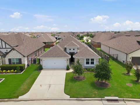 Homes For Sale - 10614 Hazel Hills Drive<br/> Cypress, TX 77433