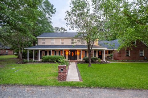 Photo of 415 Neches Court, Lumberton, TX 77657 (MLS # 39917727)