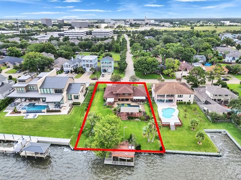 Photo of 2434 Baycrest Drive, Houston, TX 77058 (MLS # 77391151)