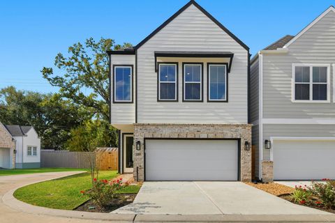 Photo of 11303 Stonework Grove Lane, Houston, TX 77076 (MLS # 46190755)