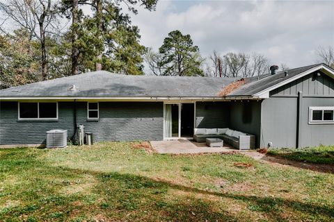 Tiny photo for 522 Sunview Drive, Livingston, TX 77351 (MLS # 57081955)