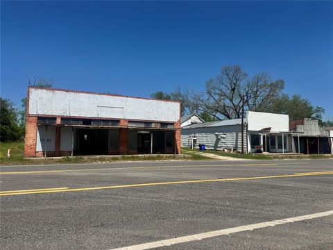 Vacant Land For Sale - 12131 Highway 21 E<br/> Madison County, Midway, TX 75852