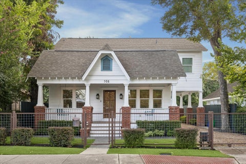 Photo of 908 Tabor Street, Houston, TX 77009 (MLS # 52443423)