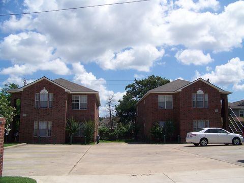 Photo of 3901 College Main Street #B, Bryan, TX 77801 (MLS # 32359328)