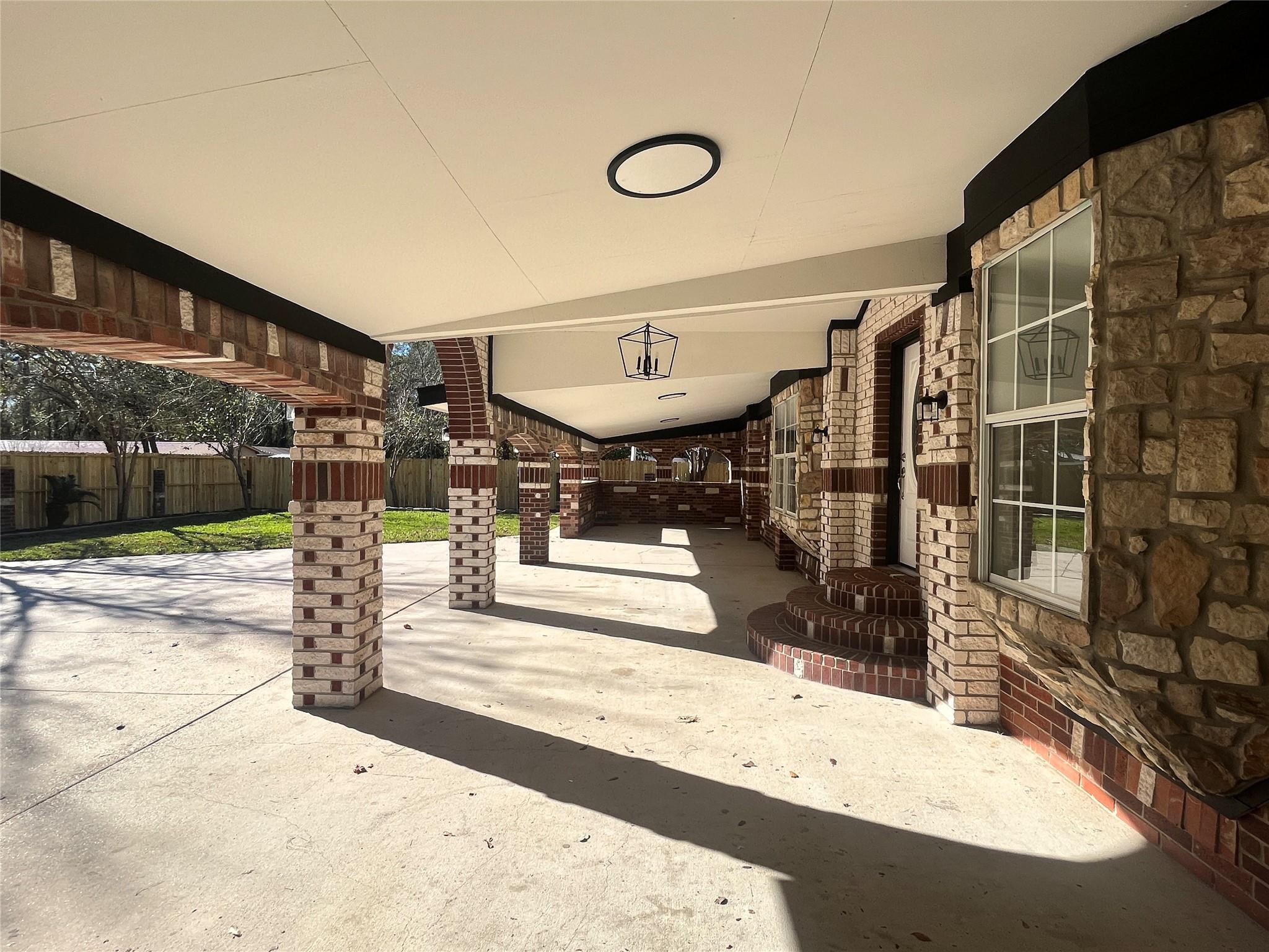 10811 River Oaks Drive