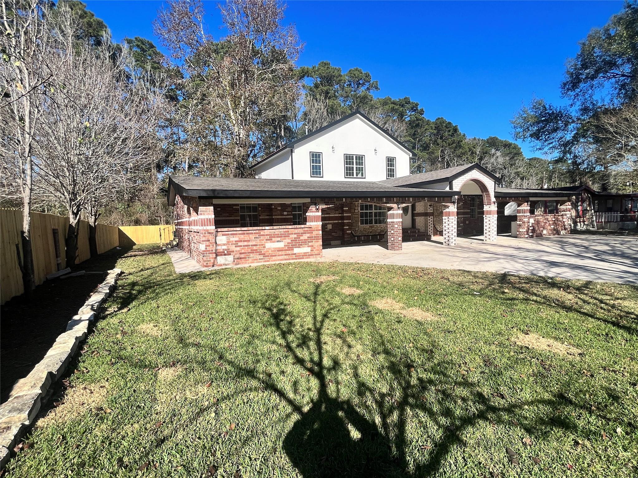 10811 River Oaks Drive